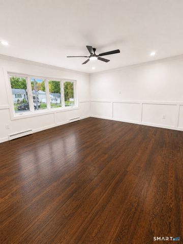 11 Flaum Drive, West Haven, CT 06516
