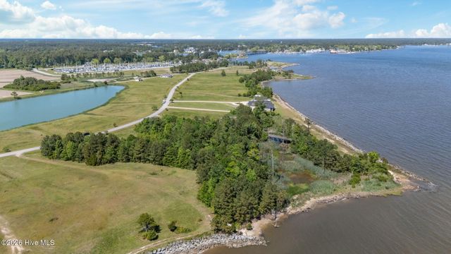 271 Wind Lake Road S, Oriental, NC 28571