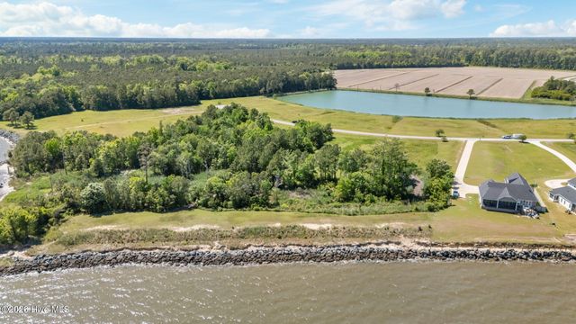 271 Wind Lake Road S, Oriental, NC 28571