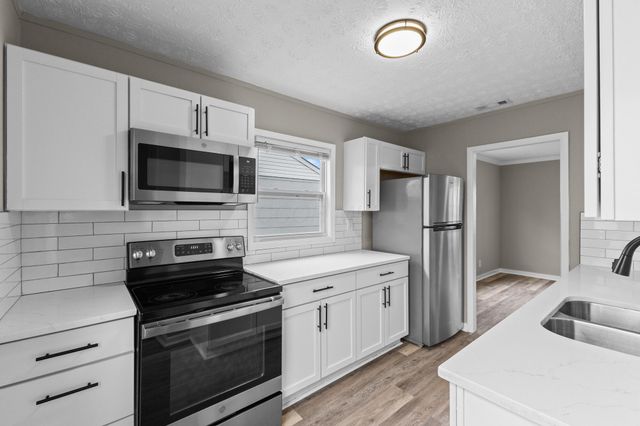 225 Santa Maria Lane, Columbus, OH 43213