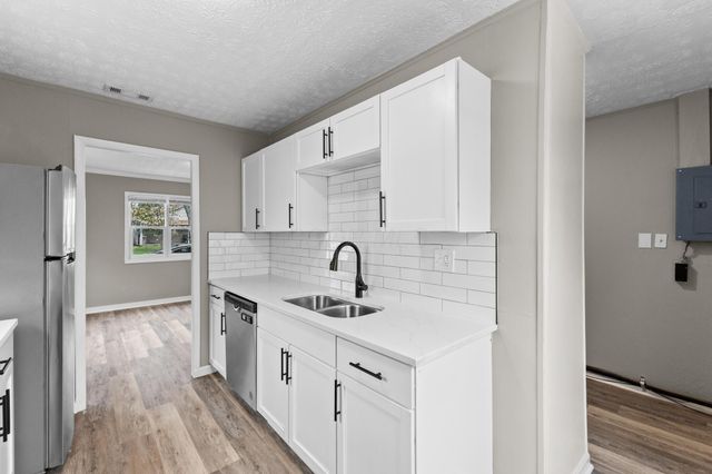 225 Santa Maria Lane, Columbus, OH 43213