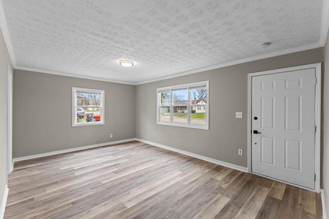 225 Santa Maria Lane, Columbus, OH 43213