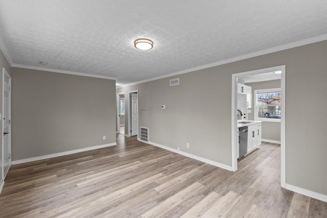 225 Santa Maria Lane, Columbus, OH 43213