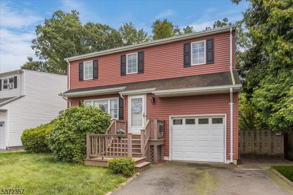 113 Jadach Dr, Dunellen Boro, NJ 08812