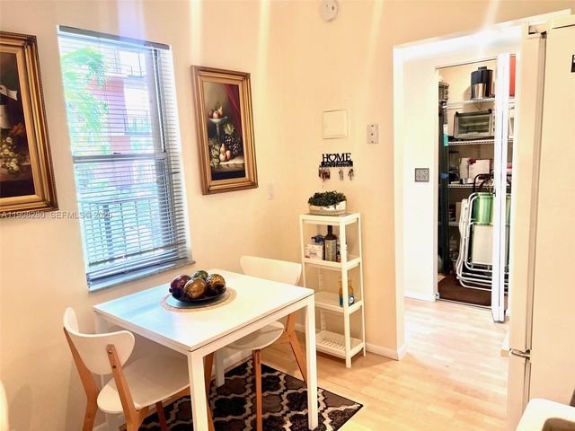 2841 Somerset Dr 215, Lauderdale Lakes, FL 33311