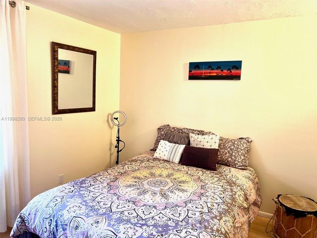 2841 Somerset Dr 215, Lauderdale Lakes, FL 33311