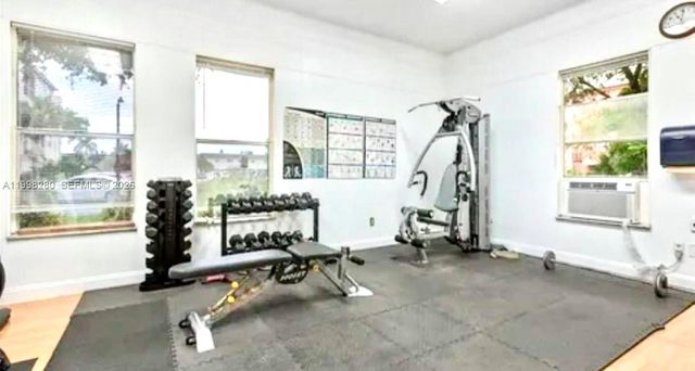 2841 Somerset Dr 215, Lauderdale Lakes, FL 33311