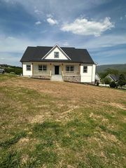 451 Hudlow Road, Dunlap, TN 37327
