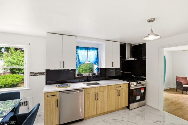50 Reservoir Pl, Belleville Twp., NJ 07109