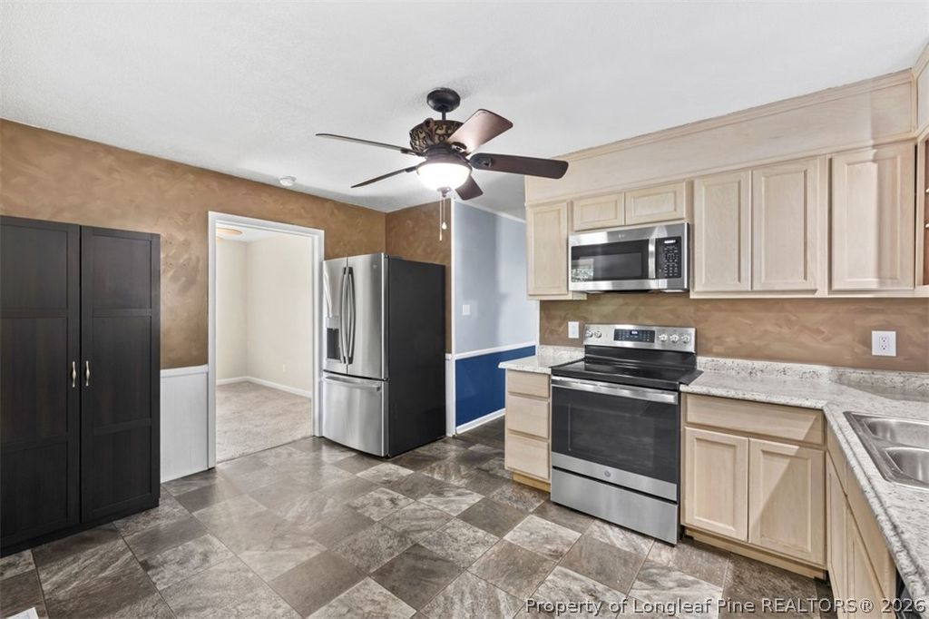 1208 Wentworth Place, Fayetteville, NC 28304 — photo 12