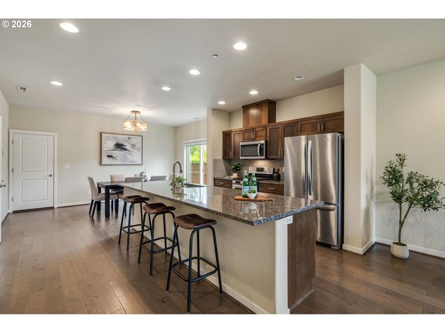 10883 Sw STOCKHOLM Dr, Wilsonville, OR 97070