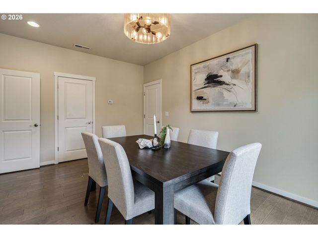 10883 Sw STOCKHOLM Dr, Wilsonville, OR 97070