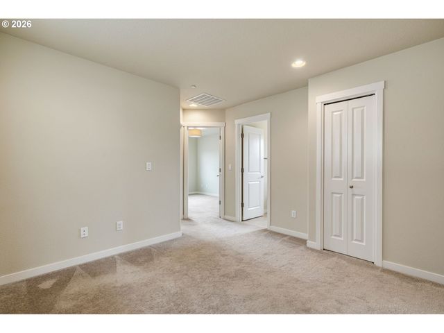 10883 Sw STOCKHOLM Dr, Wilsonville, OR 97070