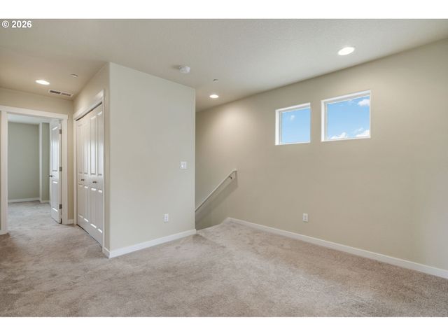 10883 Sw STOCKHOLM Dr, Wilsonville, OR 97070