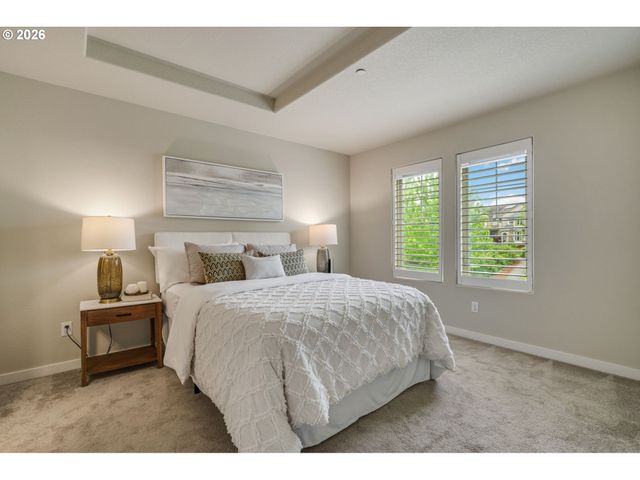 10883 Sw STOCKHOLM Dr, Wilsonville, OR 97070