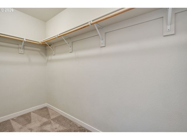 10883 Sw STOCKHOLM Dr, Wilsonville, OR 97070