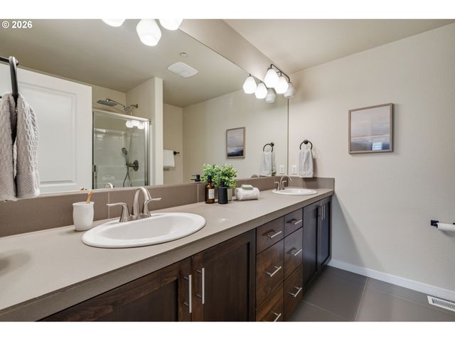 10883 Sw STOCKHOLM Dr, Wilsonville, OR 97070