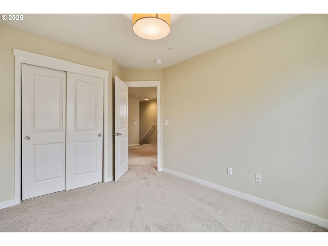 10883 Sw STOCKHOLM Dr, Wilsonville, OR 97070