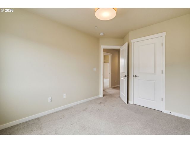 10883 Sw STOCKHOLM Dr, Wilsonville, OR 97070