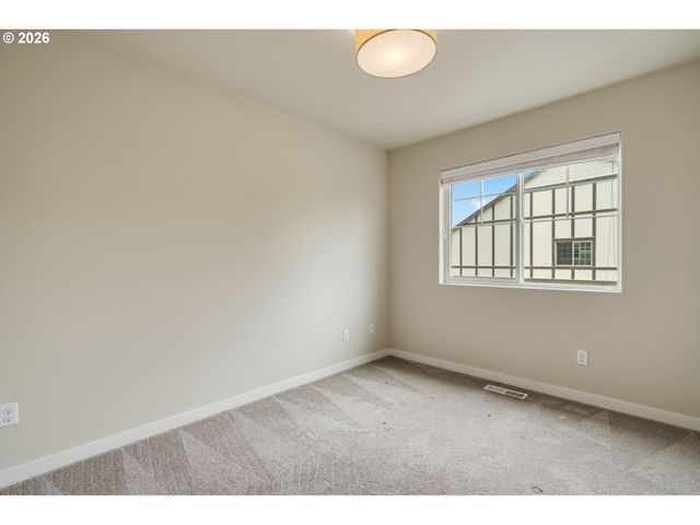 10883 Sw STOCKHOLM Dr, Wilsonville, OR 97070