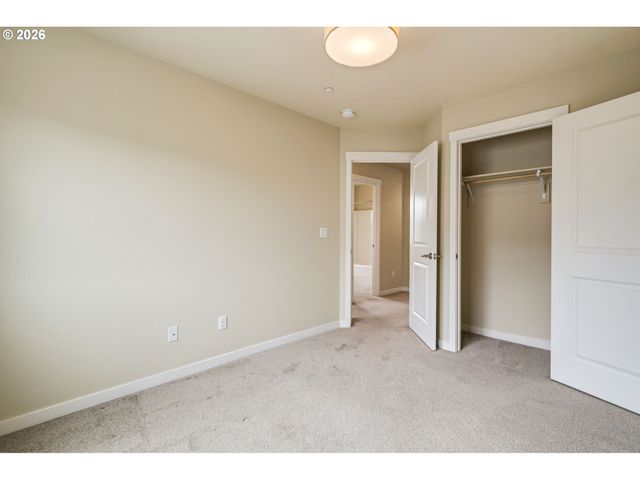 10883 Sw STOCKHOLM Dr, Wilsonville, OR 97070