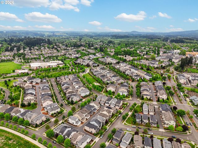 10883 Sw STOCKHOLM Dr, Wilsonville, OR 97070