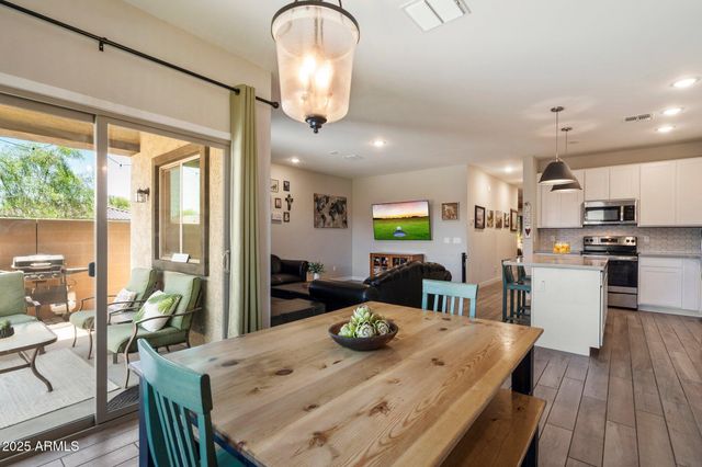 2753 E FOSSIL RIDGE Road, Phoenix, AZ 85050