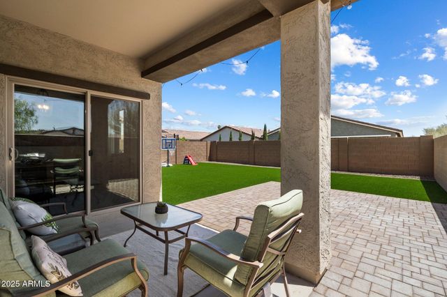2753 E FOSSIL RIDGE Road, Phoenix, AZ 85050