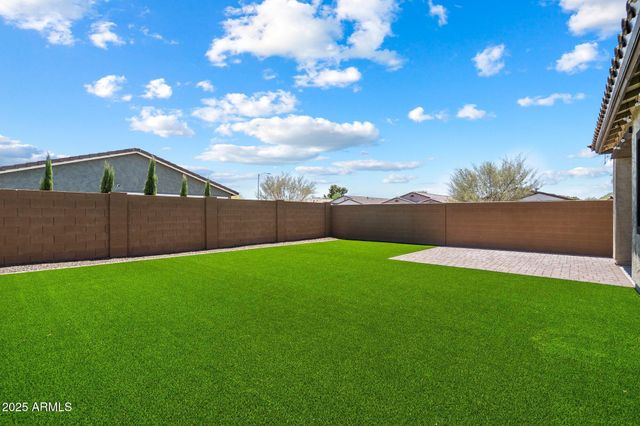 2753 E FOSSIL RIDGE Road, Phoenix, AZ 85050