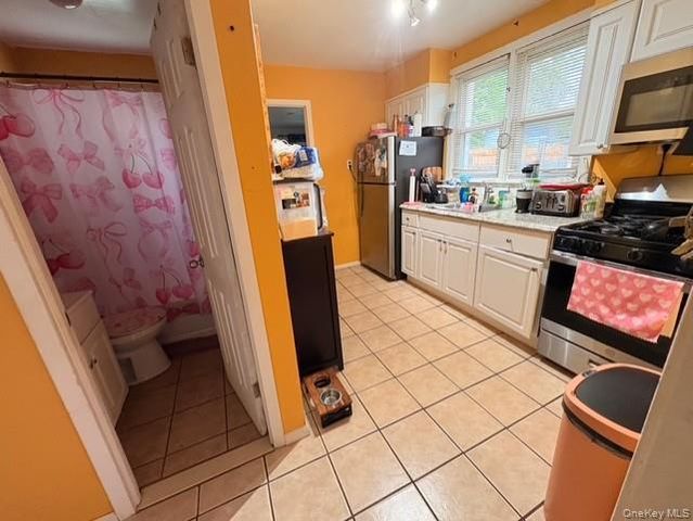 37 Argyle Street, Lake Peekskill, NY 10537