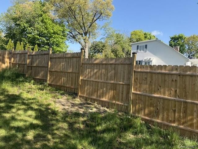 37 Argyle Street, Lake Peekskill, NY 10537