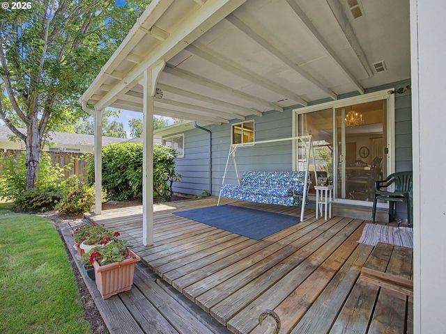 250 Se JUNIPER Ave, Gresham, OR 97080