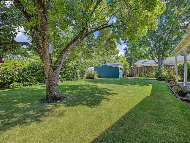 250 Se JUNIPER Ave, Gresham, OR 97080