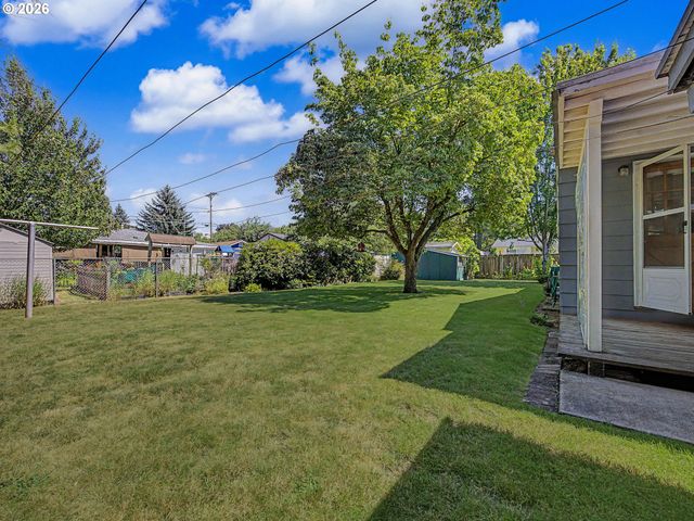 250 Se JUNIPER Ave, Gresham, OR 97080