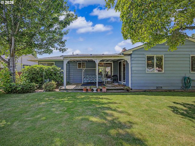 250 Se JUNIPER Ave, Gresham, OR 97080