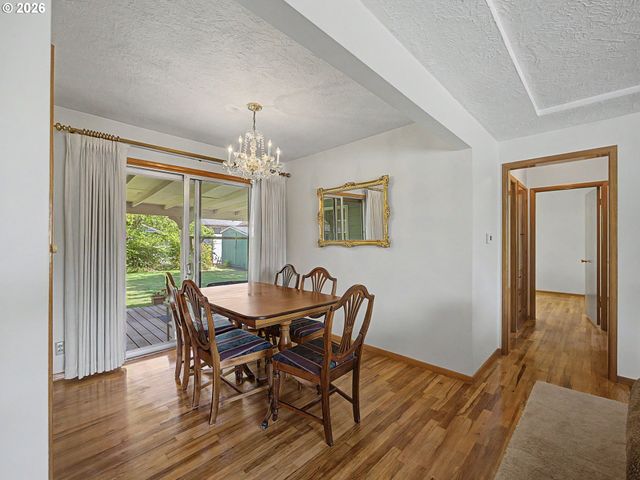 250 Se JUNIPER Ave, Gresham, OR 97080