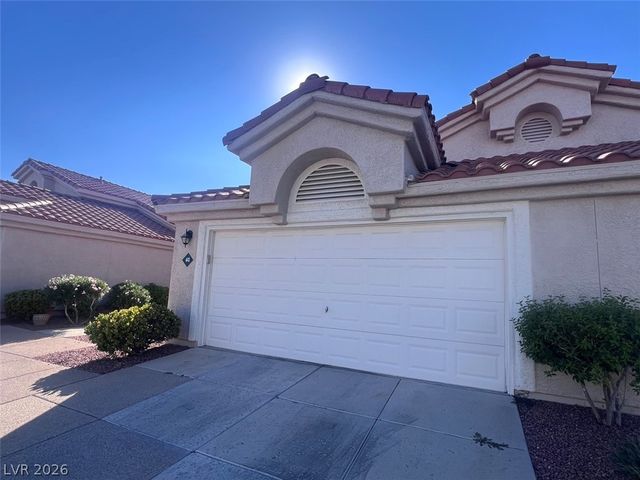 613 Yacht Harbor Drive, Las Vegas, NV 89145