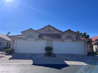 613 Yacht Harbor Drive, Las Vegas, NV 89145