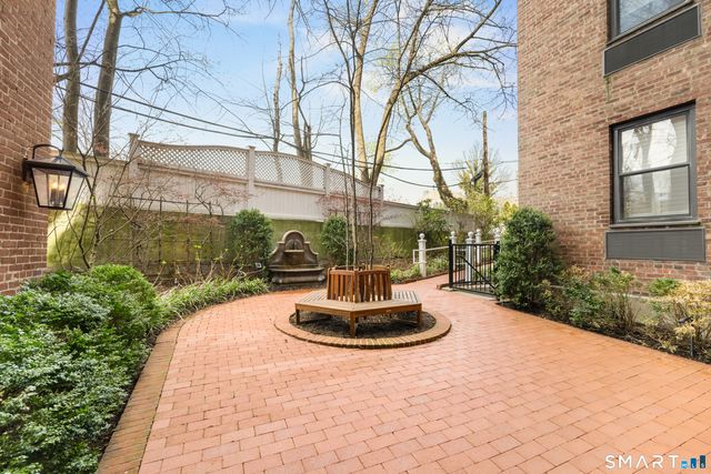 25 West Elm Street 10, Greenwich, CT 06830