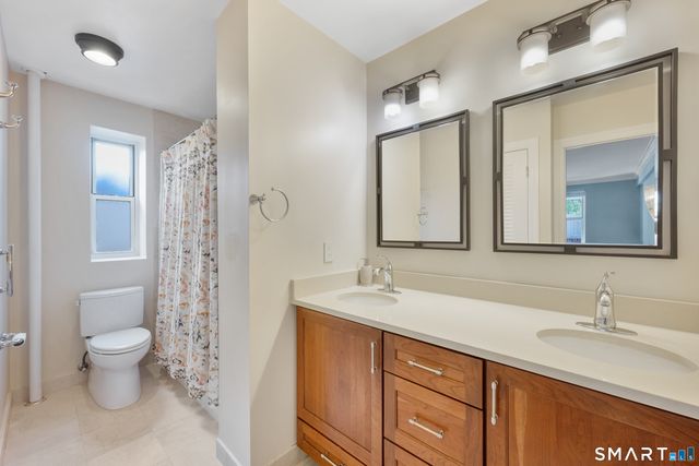 25 West Elm Street 10, Greenwich, CT 06830