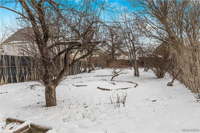 35 Reo Avenue, Cheektowaga, NY 14211