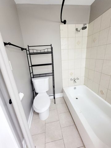 2809 W Warren Boulevard 1, Chicago, IL 60612