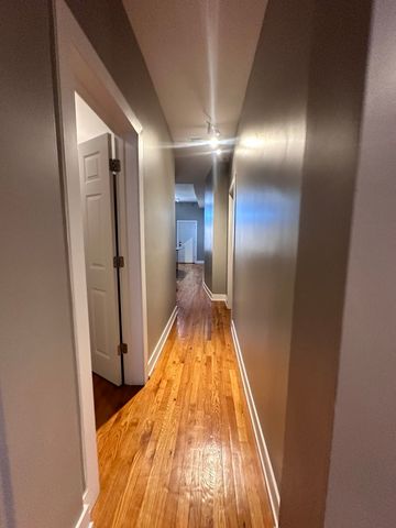 2809 W Warren Boulevard 1, Chicago, IL 60612