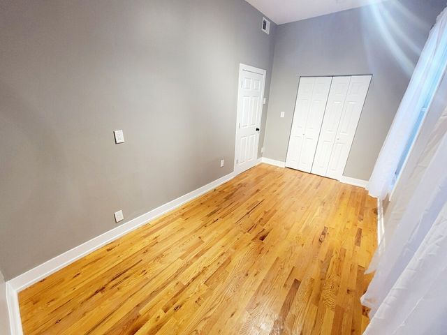 2809 W Warren Boulevard 1, Chicago, IL 60612