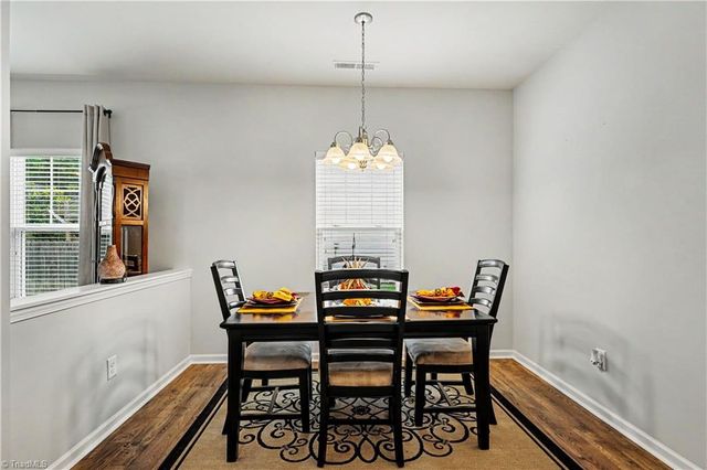 1586 Running Deer Drive, Kernersville, NC 27284