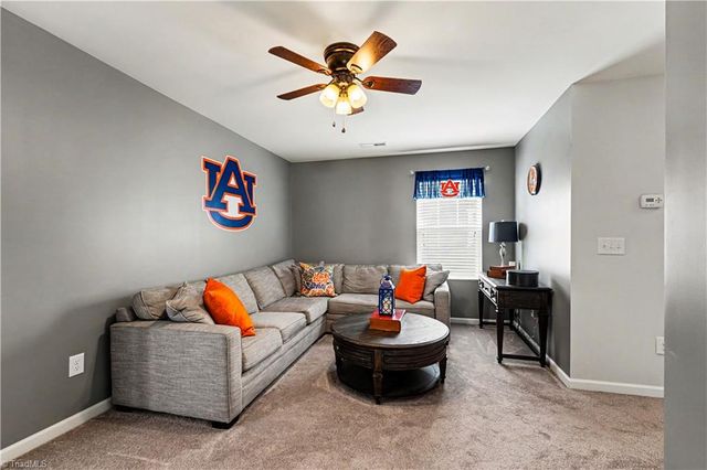 1586 Running Deer Drive, Kernersville, NC 27284