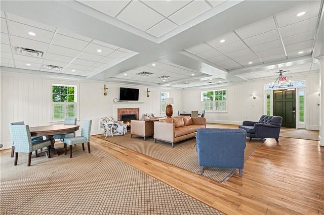 1586 Running Deer Drive, Kernersville, NC 27284