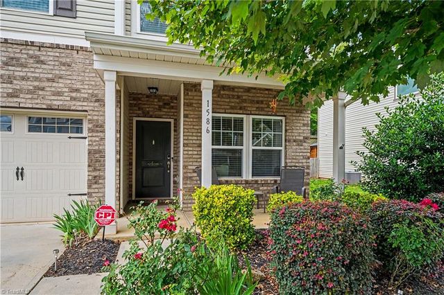 1586 Running Deer Drive, Kernersville, NC 27284