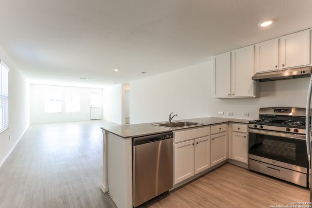 5174 Fowler Crest, Converse, TX 78109