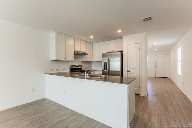 5174 Fowler Crest, Converse, TX 78109